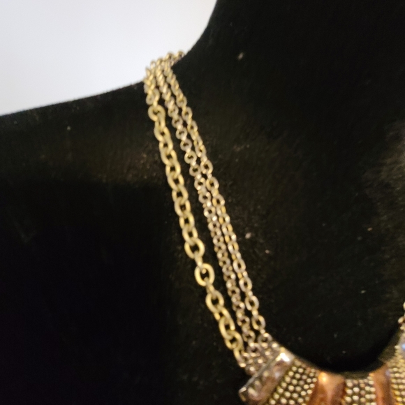 3 tone necklace. 15" - Picture 3 of 3